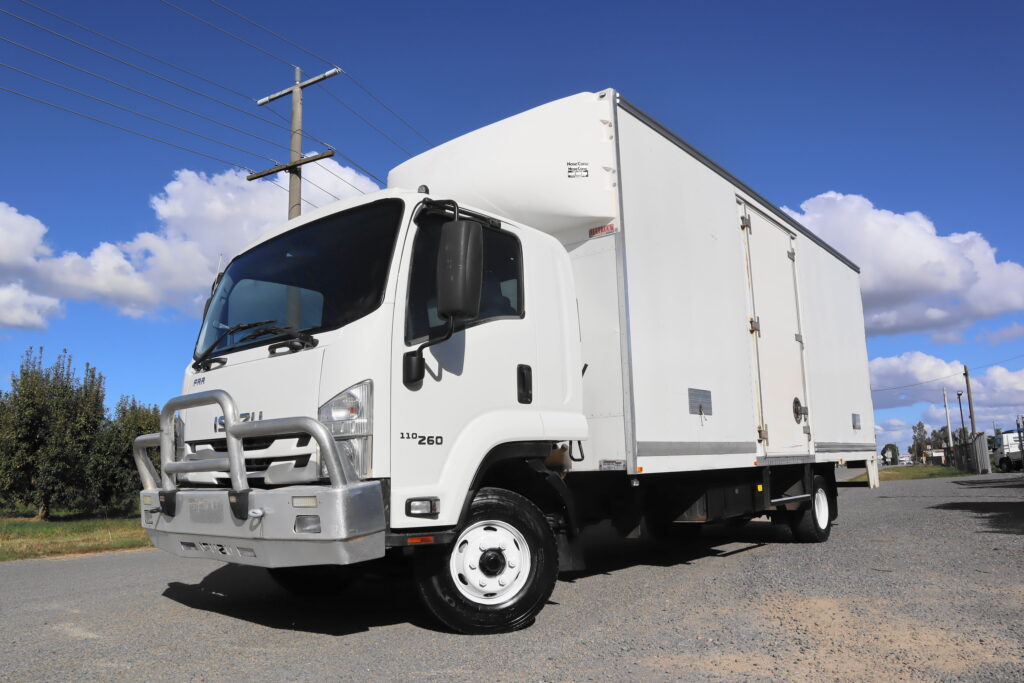 2016′ ISUZU FRR110-260