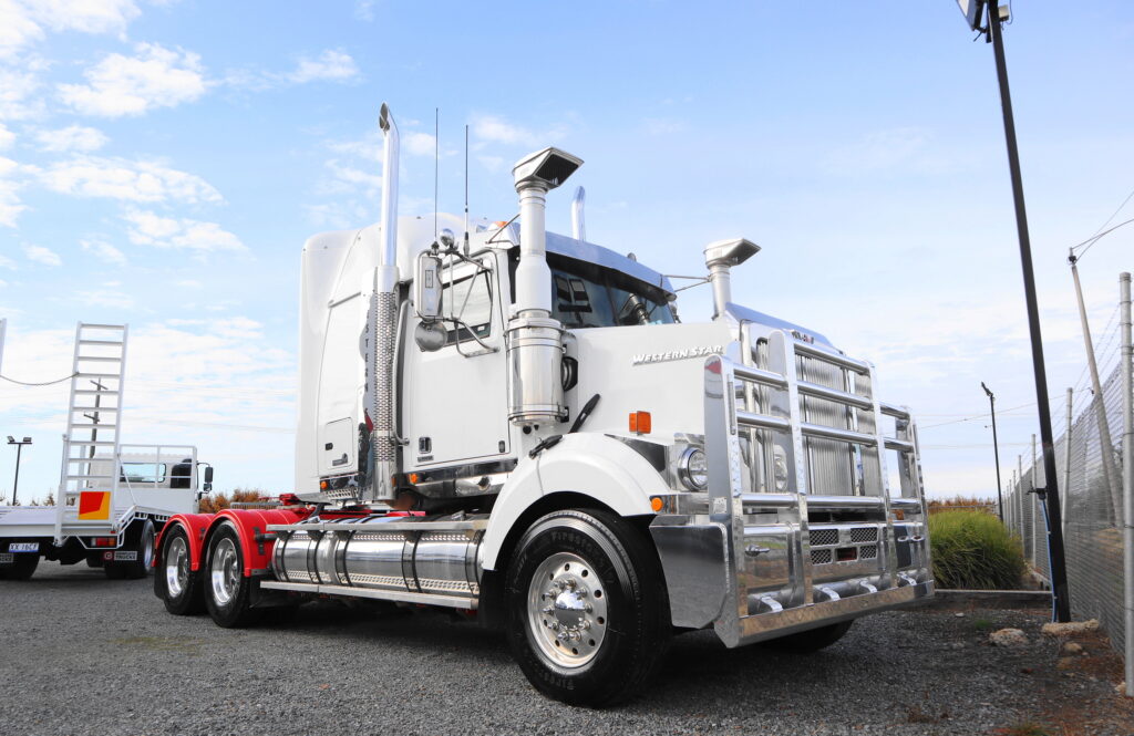 2021 Western Star 4864FXB