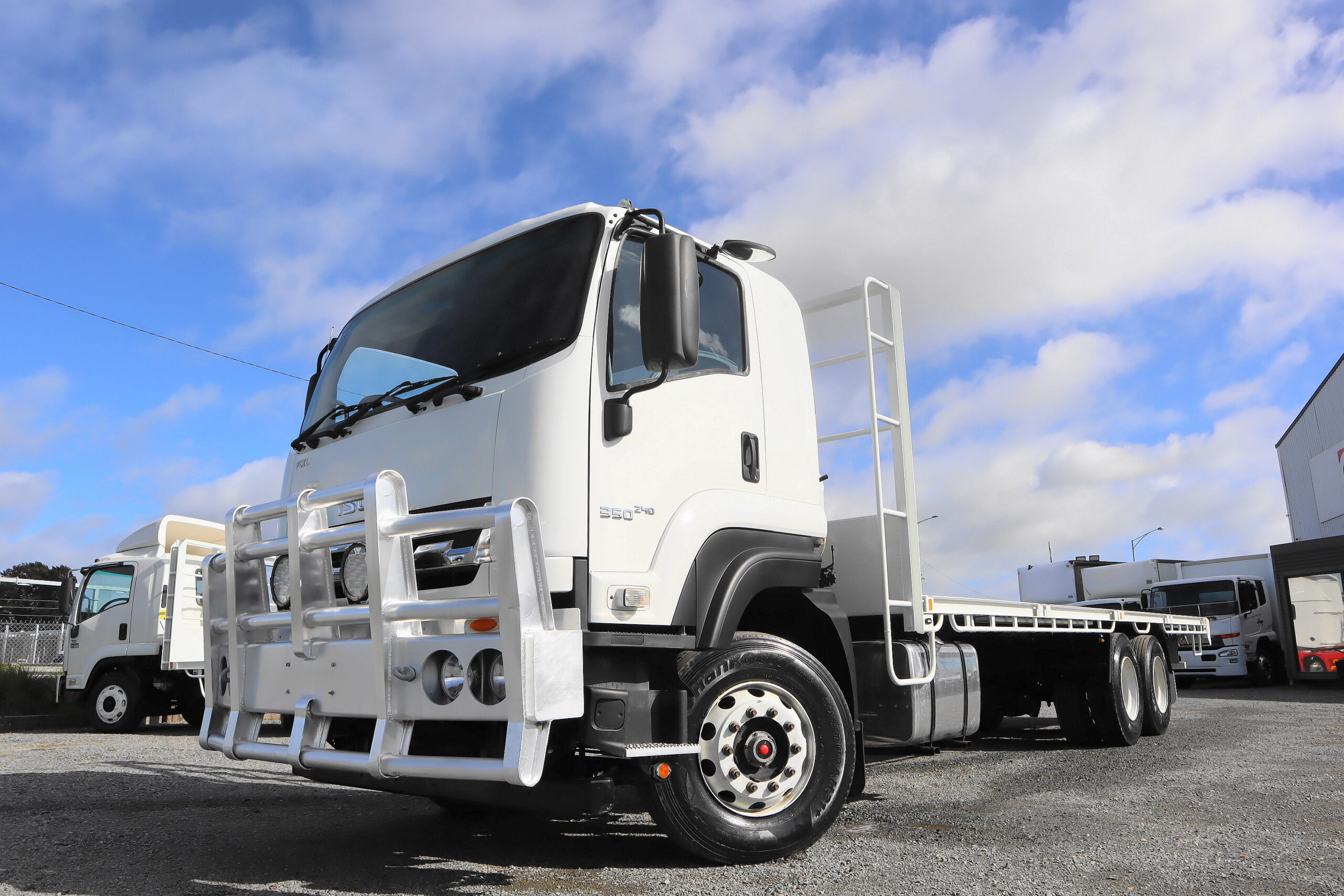 2021 ISUZU FXL 240-350