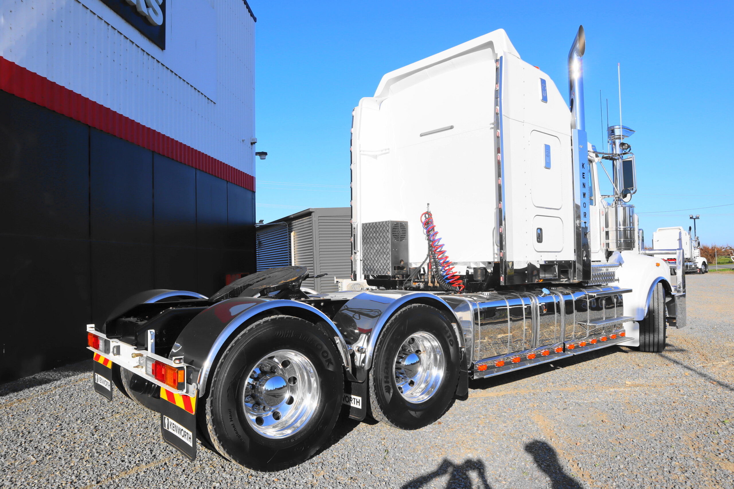 2021 KENWORTH T909 image 7