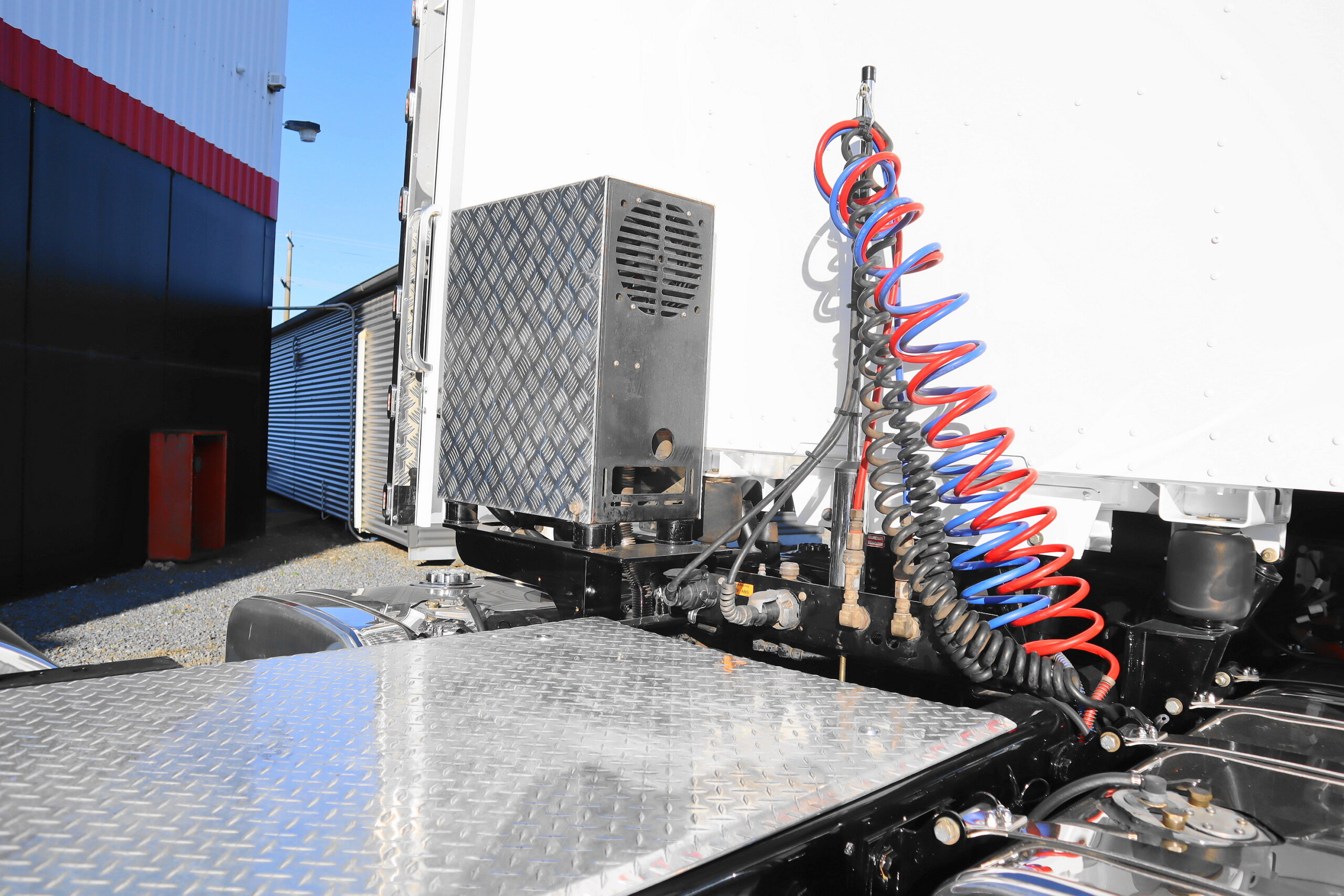 2021 KENWORTH T909 image 6