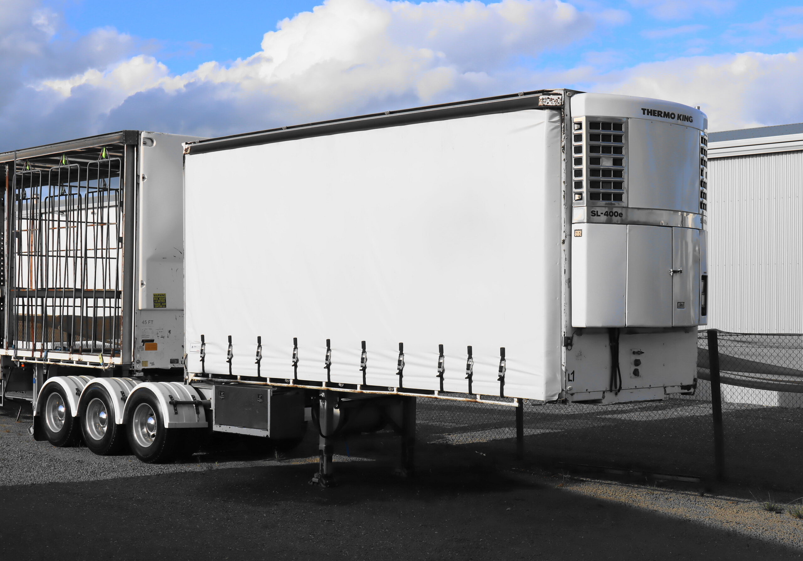 2013 BARKER 10Plt REFRIGERATED A-TRAILER