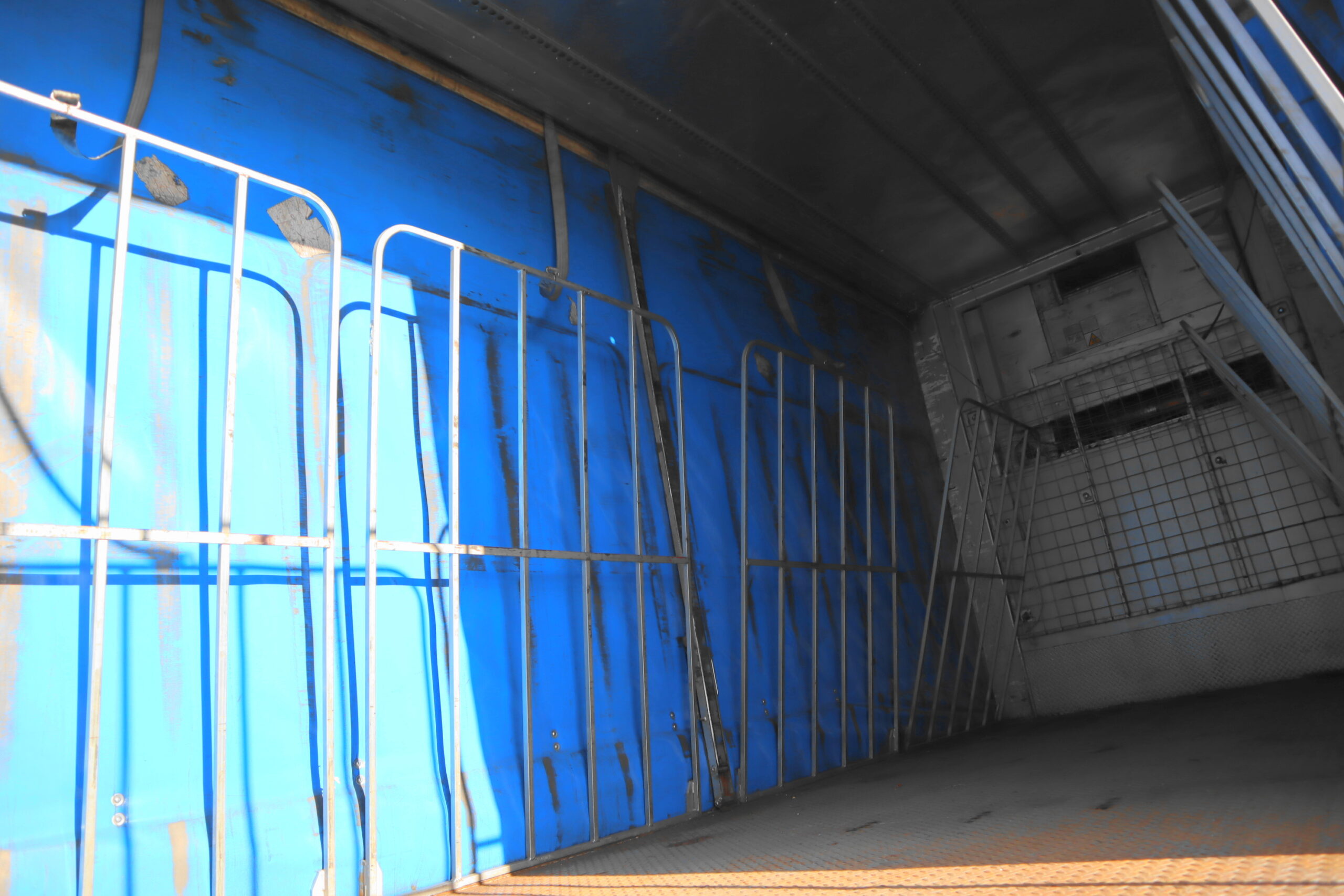 2013 BARKER 10Plt REFRIGERATED A-TRAILER image 9