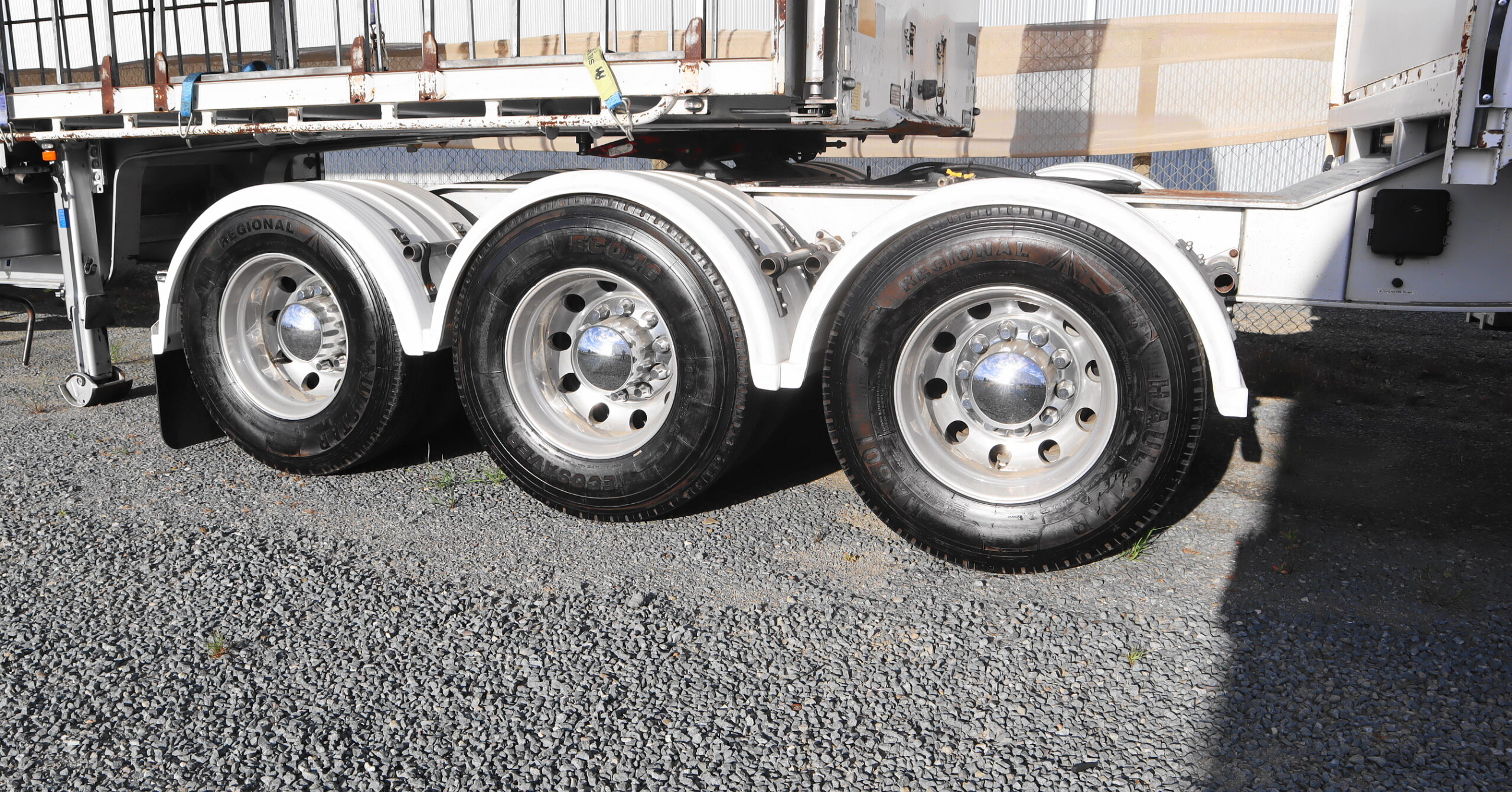 2013 BARKER 10Plt REFRIGERATED A-TRAILER image 6